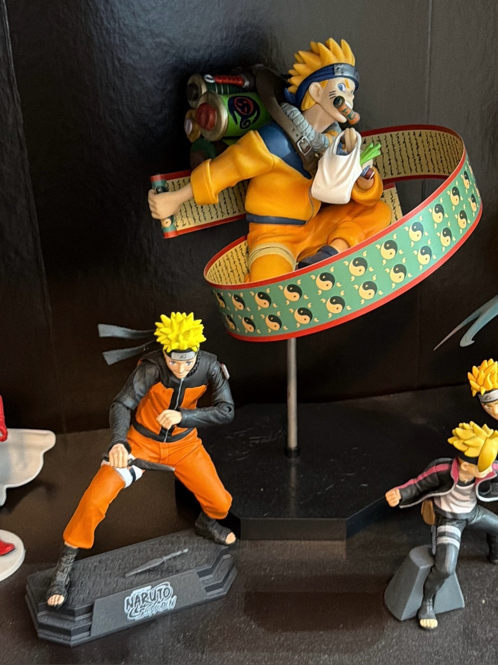 Naruto Uzumaki Figure Set
